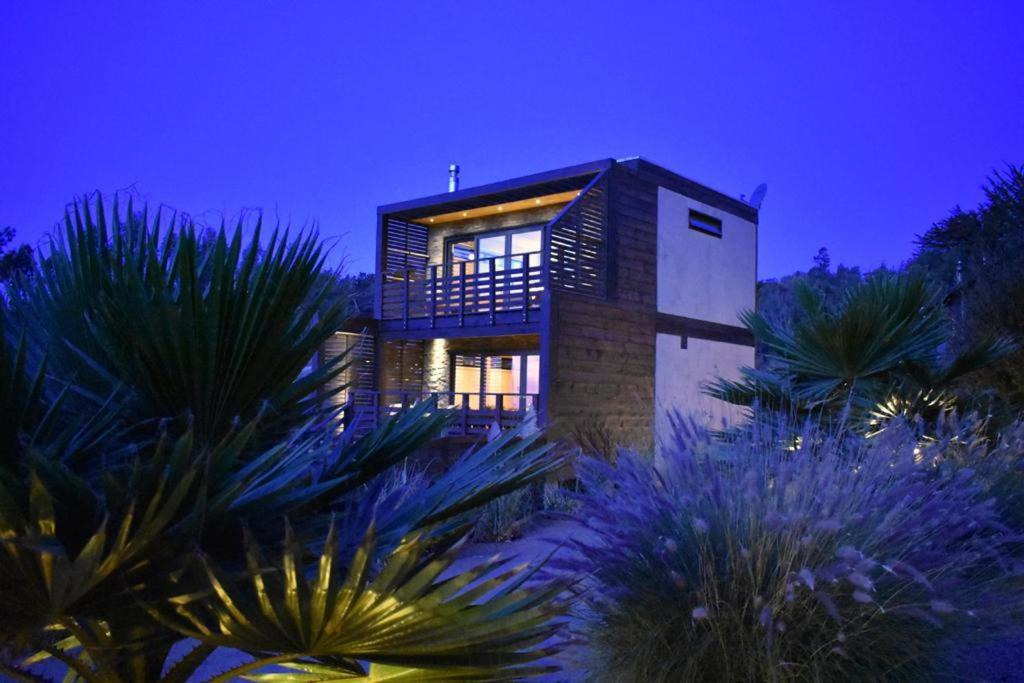 ---- Escapada De Lujo Para Dos ---- Casa Boutique Privada - Vistas Al Oceano - Parrilla Y Fogon En Quincho Privado - Insumos Desayuno - Tu Estadia Incluye Gratis 1 Sesion De Hidromasaje & Cromoterapia Bajo Las Estrellas En Jacuzzi Privado (Adults Onl Pichilemu Luaran gambar